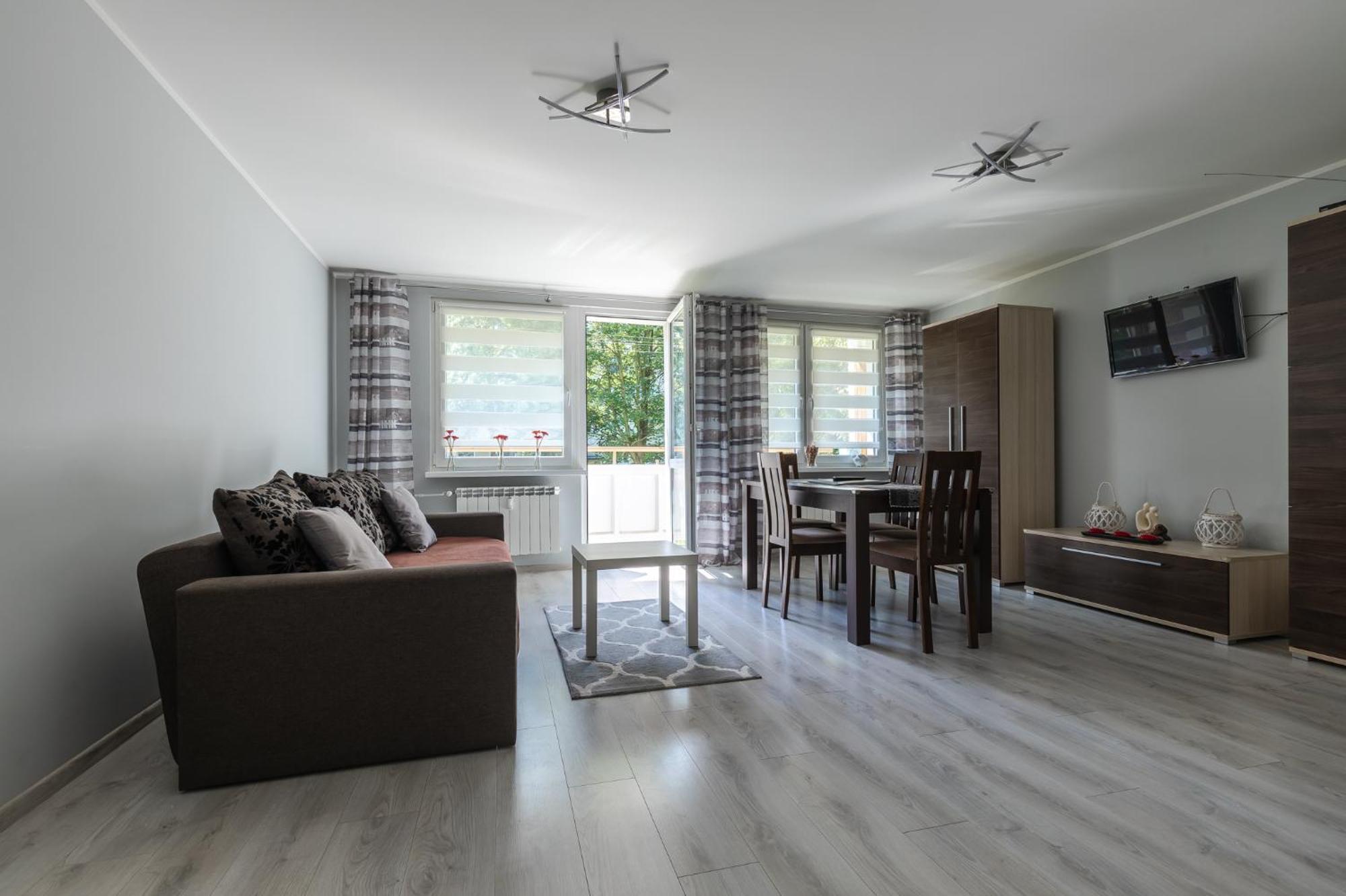 Apartament Przy Termach Cieplickich Julcia Jelenia Góra Buitenkant foto